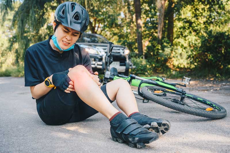 injured man due to a bicycle accident
