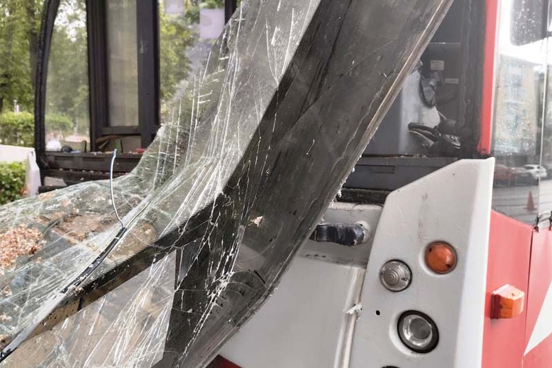 What to do After a Bus Accident and the Possible Injuries to Check